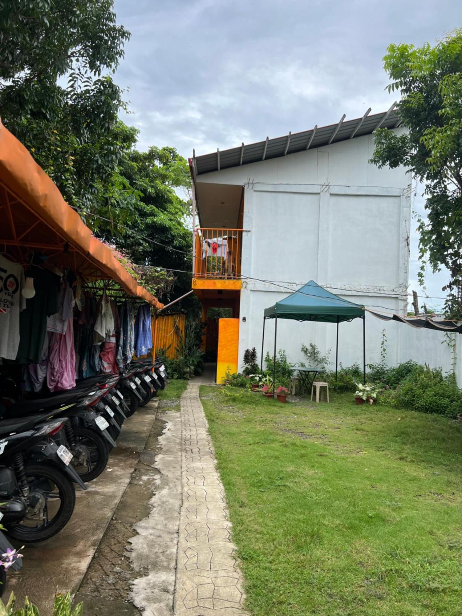 Stella'Z Guesthouse Siquijor Exterior photo